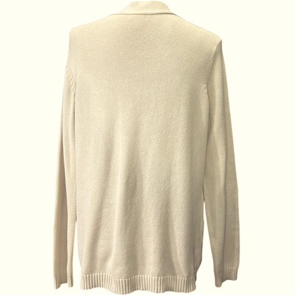 Charter Club EC  Tan long sleeve v-neck sweater. With metal closures. Size 1X - Picture 5 of 6